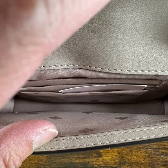 Kate Spade Brynn Small Flap Crossbody Warm Beige Saffiano K4804 NWT $229 MSRP F - Picture 4 of 4